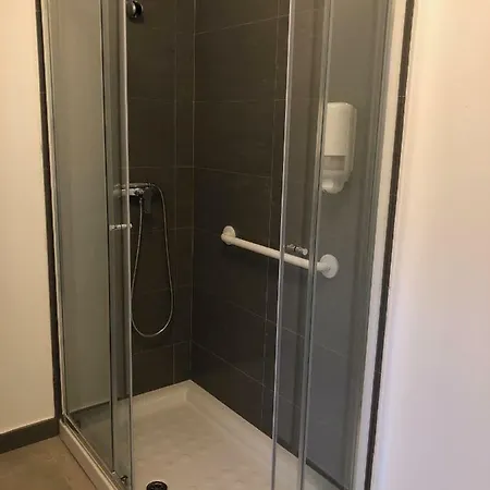 Casa Glorieta En De Con Piscina *